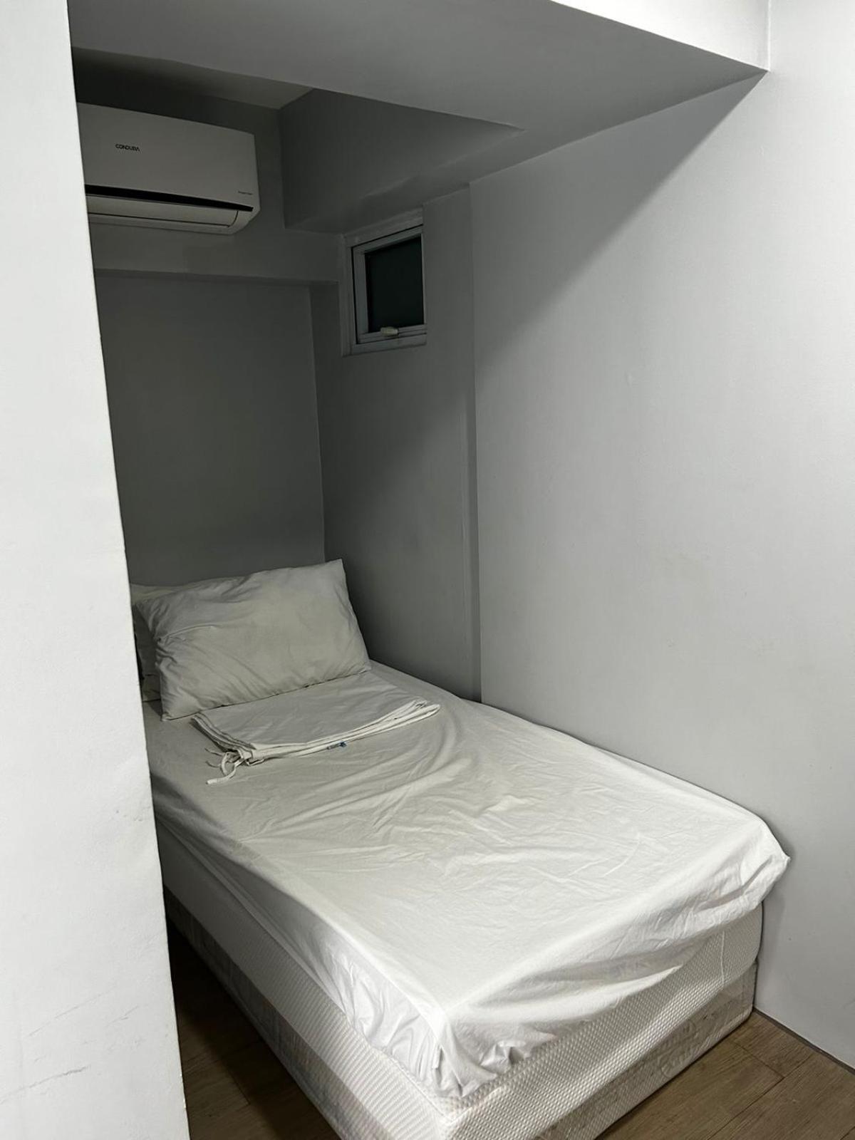 Oasis Regency @ Fort Victoria Bgc Тагуиг Екстериор снимка