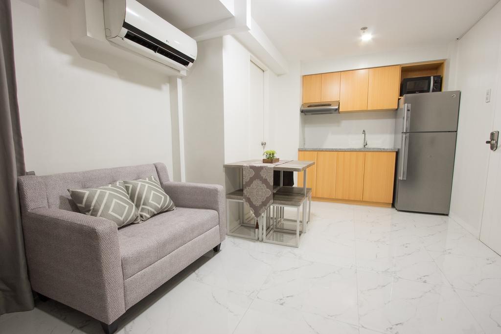 Oasis Regency @ Fort Victoria Bgc Тагуиг Екстериор снимка