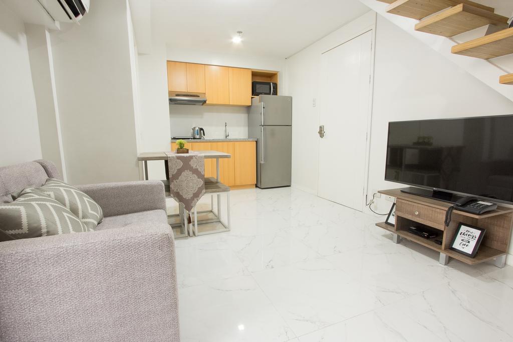 Oasis Regency @ Fort Victoria Bgc Тагуиг Екстериор снимка